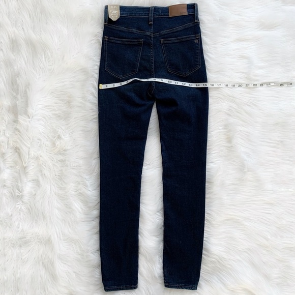 MADEWELL Dark Wash 9” Skinny Jeans! - Picture 5 of 6